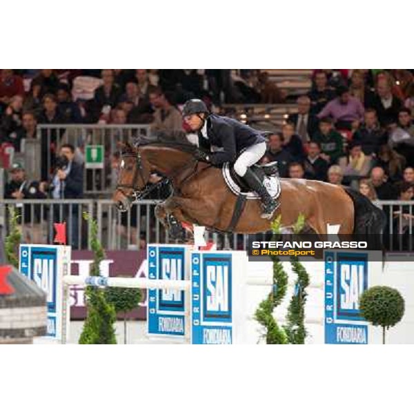Jeroen Dubbeldam on BMC Van Grunsven Simon wins the Rolex Fei World Cup Jumping- Verona Fieracavalli 2010 Verona, 7th nov. 2010 ph. Stefano Grasso