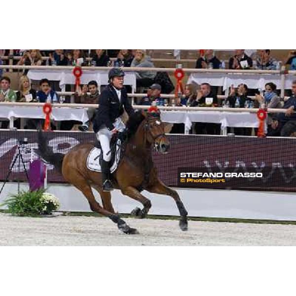 Jeroen Dubbeldam on BMC Van Grunsven Simon wins the Rolex Fei World Cup Jumping- Verona Fieracavalli 2010 Verona, 7th nov. 2010 ph. Stefano Grasso