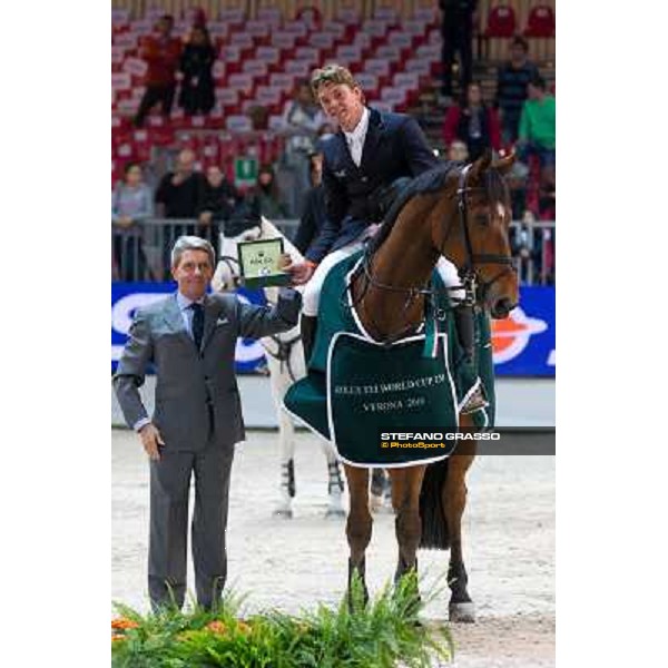 \'10 Jumping Verona - Rolex Fei World Cup Jumping Jeroen Dubbeldam on BMC Van Grunsven Simon and dott. Gian Riccardo Marini Verona, 7th november 2010 ph. Stefano Grasso