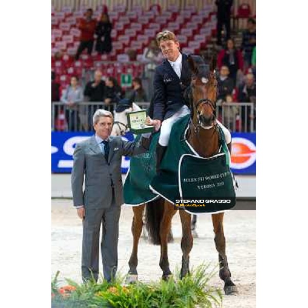 \'10 Jumping Verona - Rolex Fei World Cup Jumping Jeroen Dubbeldam on BMC Van Grunsven Simon and dott. Gian Riccardo Marini Verona, 7th november 2010 ph. Stefano Grasso