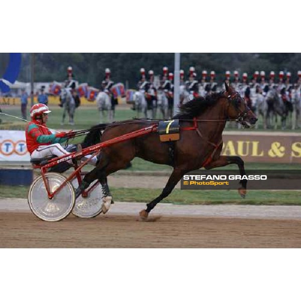 77° Derby Italiano del Trotto Mauro Biasuzzi with Equinox Bi Rome, 10th october 2004 ph. Stefano Grasso