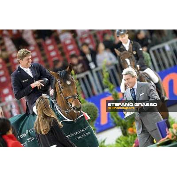 \'10 Jumping Verona - Rolex Fei World Cup Jumping Jeroen Dubbeldam on BMC Van Grunsven Simon and dott. Gian Riccardo Marini Verona, 7th november 2010 ph. Stefano Grasso