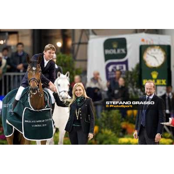 \'10 Jumping Verona - Rolex Fei World Cup Jumping Jeroen Dubbeldam pn BMC Van Grunsven Simon and on. Francesca Martini Verona, 7th november 2010 ph. Stefano Grasso