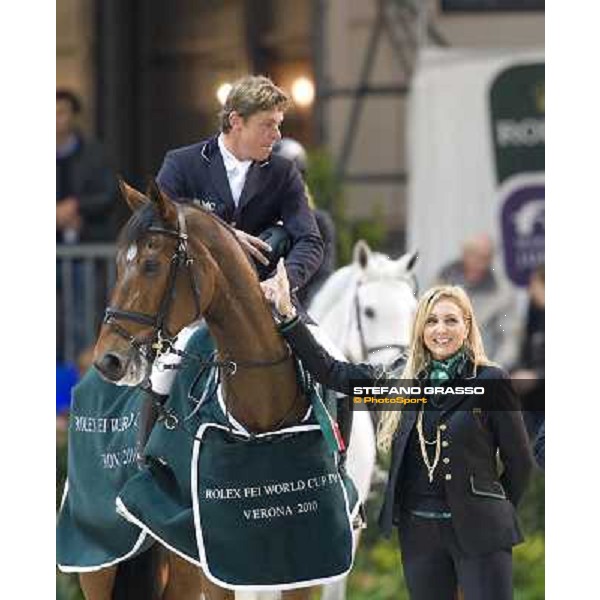 \'10 Jumping Verona - Rolex Fei World Cup Jumping Jeroen Dubbeldam pn BMC Van Grunsven Simon and on. Francesca Martini Verona, 7th november 2010 ph. Stefano Grasso