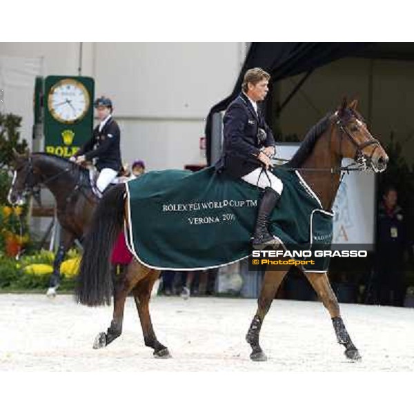 \'10 Jumping Verona - Rolex Fei World Cup Jumping the winner Jeroen Dubbeldam on BMC Van Grunsven Simon Verona, 7th november 2010 ph. Stefano Grasso