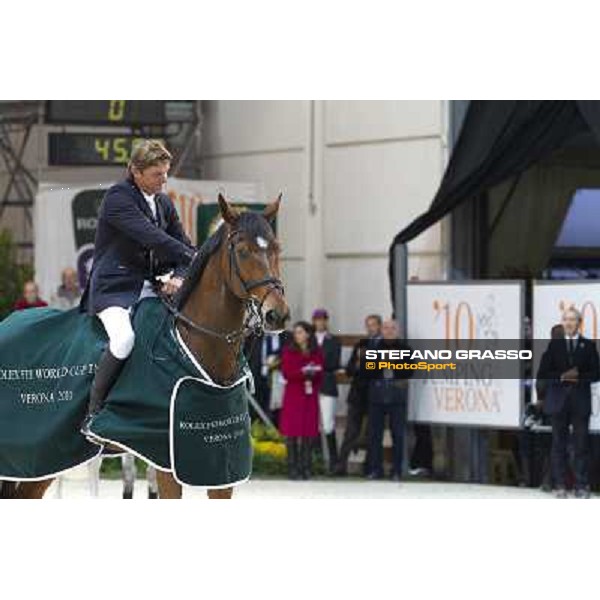 \'10 Jumping Verona - Rolex Fei World Cup Jumping the winner Jeroen Dubbeldam on BMC Van Grunsven Simon Verona, 7th november 2010 ph. Stefano Grasso
