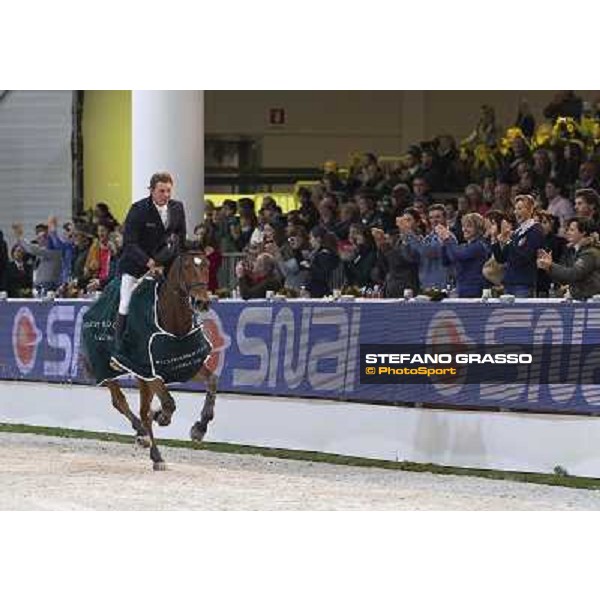 \'10 Jumping Verona - Rolex Fei World Cup Jumping the winner Jeroen Dubbeldam on BMC Van Grunsven Simon Verona, 7th november 2010 ph. Stefano Grasso