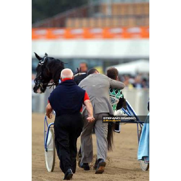 Echò dei Veltri and Enrico Bellei after winning the 77° Derby Italiano del Trotto Rome, 10th october 2004 ph. Stefano Grasso 