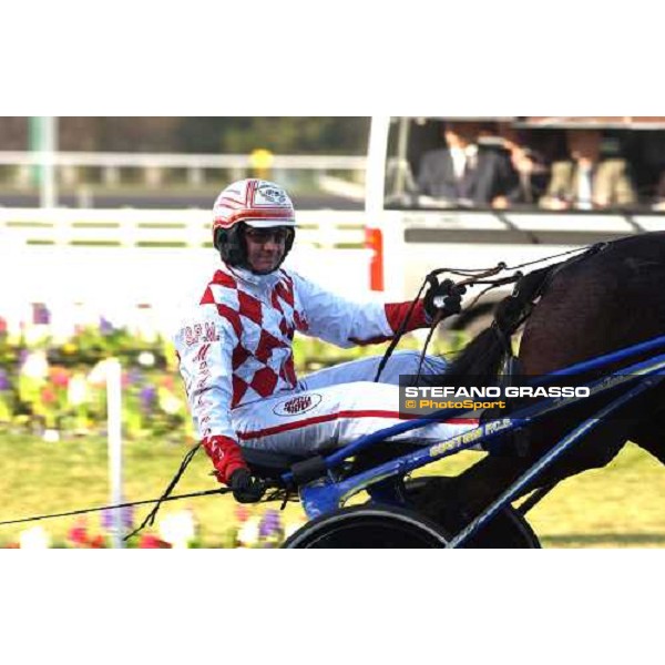 Prix du Luxembourg 2004-Paris Giampaolo Minnucci immediately after the finish with Alesi Om ph. Stefano Grasso