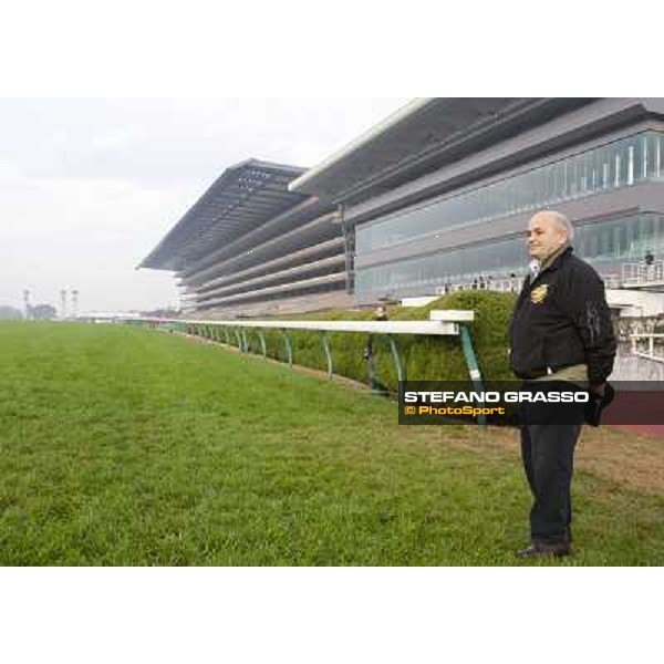 Morning trackworks at Fuchu racecourse - Vittorio Caruso Tokyo, 26th nov. 2010 ph. Stefano Grasso