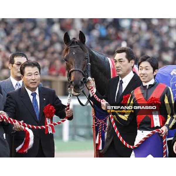 Moments during the prize giving ceremony of Japan Cup won by Yutaka Take on Rose Kingdom Tokyo- Fuchu racecourse, 28th nov. 2010 ph. Stefano Grasso