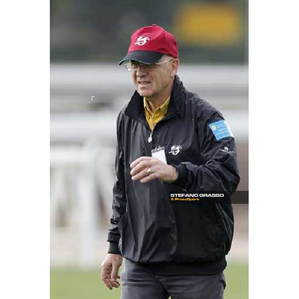 Morning track works at Sha Tin racecourse - Alain de Royer DuprÃ¨ Hong Kong- Sha Tin, 10th dec. 2010 ph. Stefano Grasso