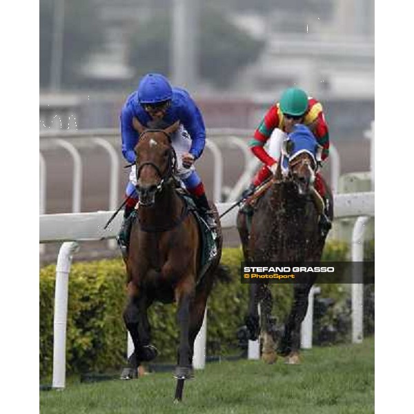 Frankie Dettori on Mastery wins the Cathay Pacific Hong Kong Vase Hong Kong- Sha Tin, 12th dec. 2010 ph. Stefano Grasso