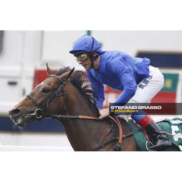 Frankie Dettori on Mastery wins the Cathay Pacific Hong Kong Vase Hong Kong- Sha Tin, 12th dec. 2010 ph. Stefano Grasso