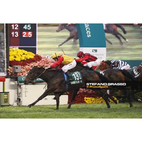 Ryan Moore on Snow Fairy wins the Cathay Pacific Hong Kong Cup Hong Kong- Sha Tin, 12th dec. 2010 ph. Stefano Grasso