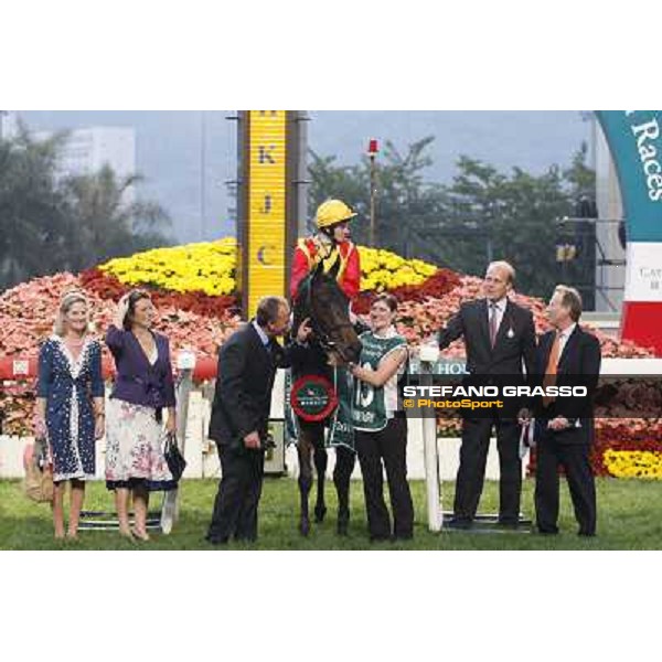 Ryan Moore on Snow Fairy wins the Cathay Pacific Hong Kong Cup Hong Kong- Sha Tin, 12th dec. 2010 ph. Stefano Grasso