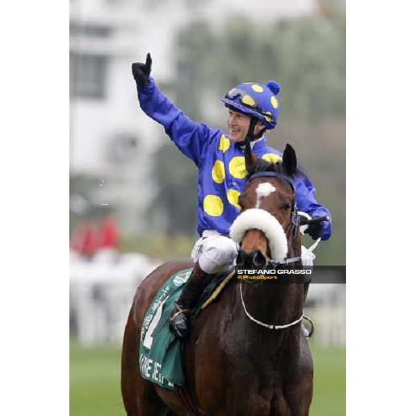 Pier Strydom on J J The Jet Planet wins the Cathay Pacific Hong Kong Sprint Hong Kong- Sha Tin, 12th dec. 2010 ph. Stefano Grasso