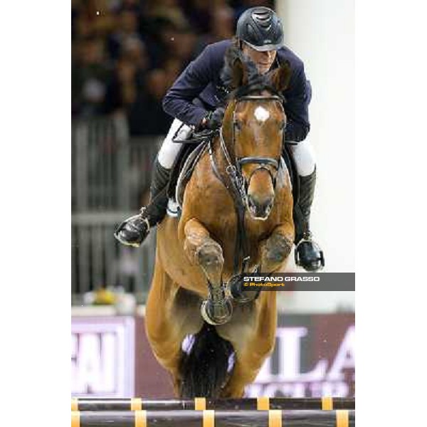 Jeroen Dubbeldam on BMC Van Grunsven Simon Verona Fieracavalli 2010 Prix 8 - Rolex Fei World Cup Jumping Verona, 7th nov. 2010 ph. Stefano Grasso