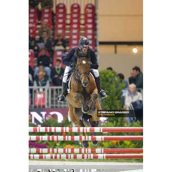 Jeroen Dubbeldam on BMC Van Grunsven Simon Verona Fieracavalli 2010 Prix 8 - Rolex Fei World Cup Jumping Verona, 7th nov. 2010 ph. Stefano Grasso