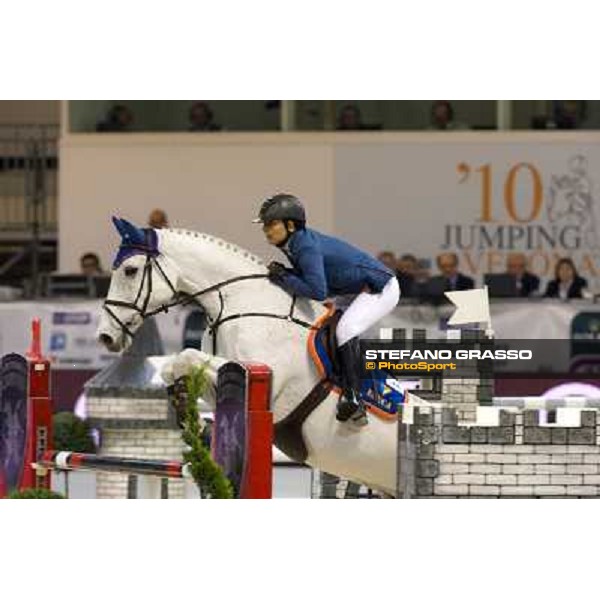Ligresti Jonella on Contact BZ Verona Fieracavalli 2010 Prix 8 - Rolex Fei World Cup Jumping Verona, 7th nov. 2010 ph. Stefano Grasso