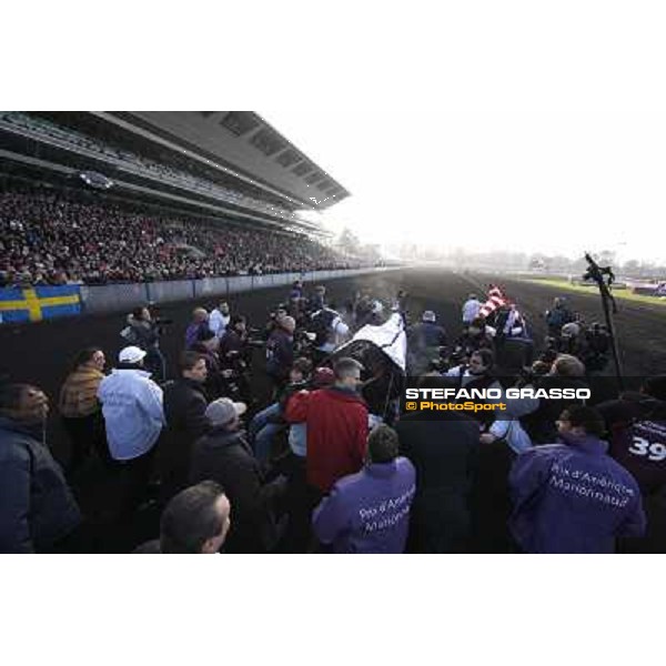 Grand Prix d\'Amerique 2011 - Frank Nivard with Ready Cash wins the Grand Prix d\'Amerique Paris-Vincennes, 30th january 2011 ph. Stefano Grasso