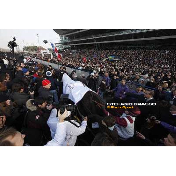 Grand Prix d\'Amerique 2011 - Frank Nivard with Ready Cash wins the Grand Prix d\'Amerique Paris-Vincennes, 30th january 2011 ph. Stefano Grasso