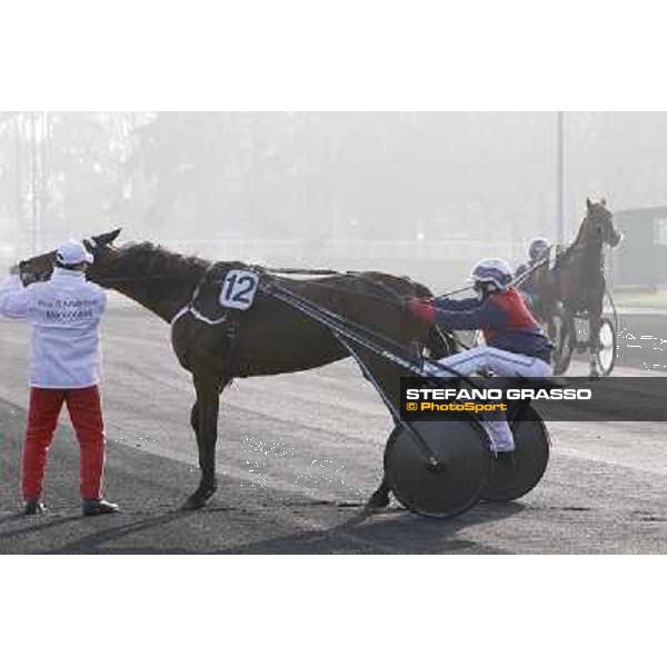 Grand Prix d\'Amerique 2011 - Frank Nivard with Ready Cash wins the Grand Prix d\'Amerique Paris-Vincennes, 30th january 2011 ph. Stefano Grasso