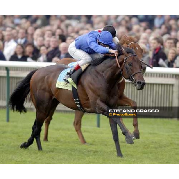 Firebreak strides home pic Bill Selwyn 16-10-04