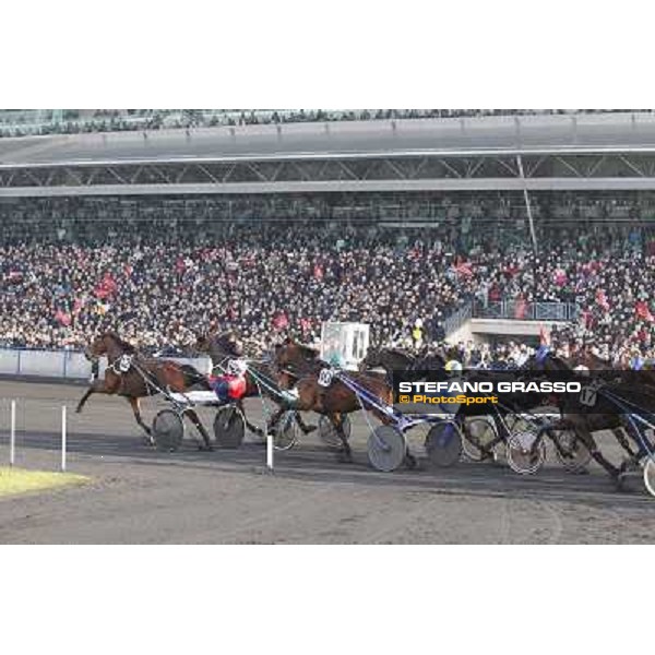 Grand Prix d\'Amerique 2011 - Frank Nivard with Ready Cash wins the Grand Prix d\'Amerique Paris-Vincennes, 30th january 2011 ph. Stefano Grasso