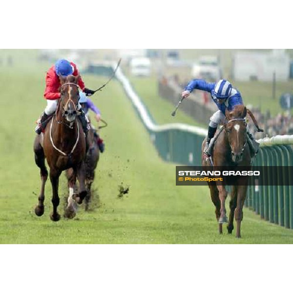 Haafhd (rt) beats Chorist (left) in a slog for the Champion stakes pic Bill SElwyn 16-10-04
