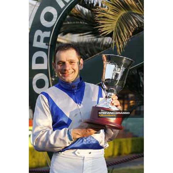 Dirk Fuhrmann on Frammassone wins the 63¡ Gran Corsa Siepi di Roma Roma Capannelle, 12th febr. 2011 ph. Stefano Grasso