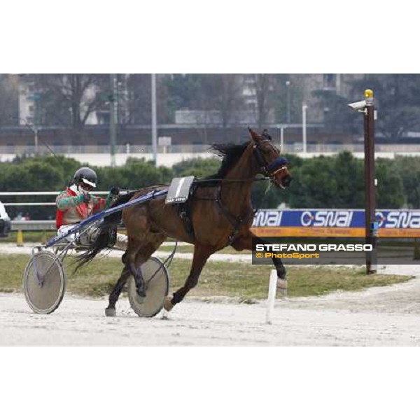 Irina Pockar with Le Pape wins the Trofeo Snai delle Stelle - \'Memorial Ada e Leandro Pantano\' Milan- San Siro racetrack, 20th february 2011 ph.Stefano Grasso - www.stefanograsso.com