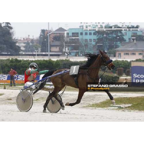 Irina Pockar with Le Pape wins the Trofeo Snai delle Stelle - \'Memorial Ada e Leandro Pantano\' Milan- San Siro racetrack, 20th february 2011 ph.Stefano Grasso - www.stefanograsso.com