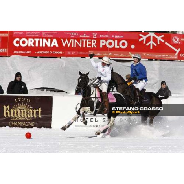 Ruinart vs. Le Noir - Polo Ladies\' Cup on Snow Lake of Misurina, 25th febr. 2011 ph.Stefano Grasso - www.stefanograsso.com