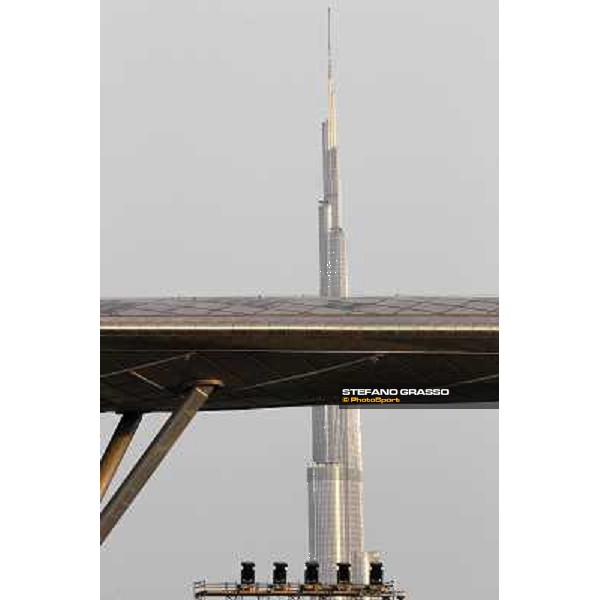 Morning track works at Meydan - a close between Meydan grandstand and Burj Khalifa Dubai - Meydan 24th march 2011 ph.Stefano Grasso