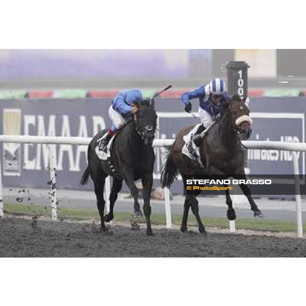 Frankie Dettori on Skysurfers goes to win the Godolphin Mile beating Richard Hills on Mufarrh Dubai - Meydan, 26th march 2011 ph.Stefano Grasso