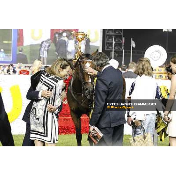 Dubai World Cup 2011 - many congratulations for Presvis winner of the Dubai Duty Free Dubai - Meydan, 26th march 2011 ph.Stefano Grasso