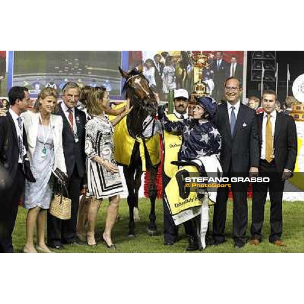 Dubai World Cup 2011 - the winning connection of Presvis winner of the Dubai Duty Free Dubai - Meydan, 26th march 2011 ph.Stefano Grasso