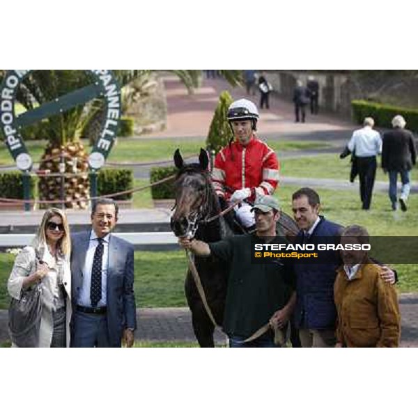 a day at the races - the winning connection of Branderburgo winner of the Premio Circo Massimo Rome - Capannelle racetrack, 10th april 2011 ph.Stefano Grasso