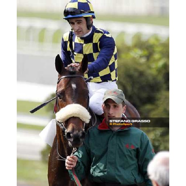 Jakkalberry and Fabio Branca win the Premio Mario Locatelli Milan - San Siro racetrack, 16th april 2011 ph.Stefano Grasso