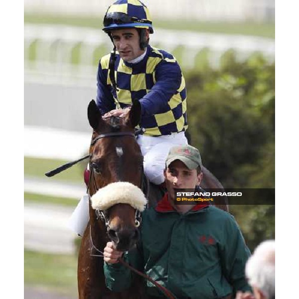 Jakkalberry and Fabio Branca win the Premio Mario Locatelli Milan - San Siro racetrack, 16th april 2011 ph.Stefano Grasso