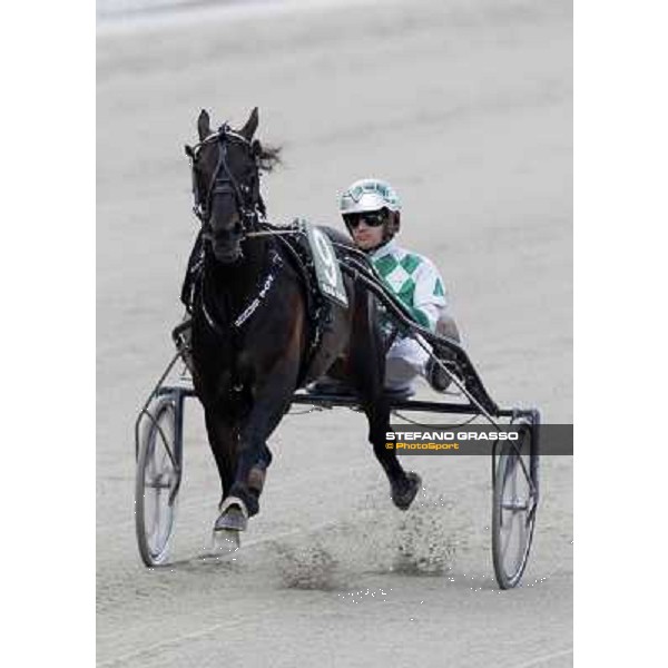 Andrea Guzzinati warming up with Nadir Kronos Milan- San Siro racetrack, 25th april 2011 ph.Stefano Grasso