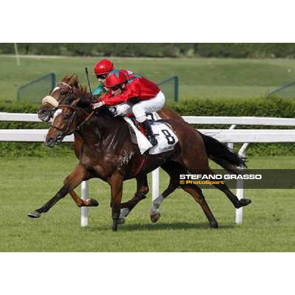 Andrasch Starke on Navarra Queen goes to wins the Premio Alberto Zanoletti da Rozzano beating Luca Maniezzi on Andrai Milan- San Siro racetrack, 24th april 2011 ph.Stefano Grasso