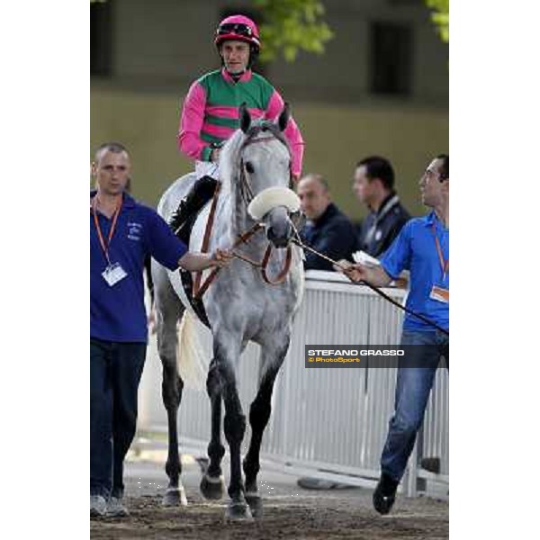 Mirco Demuro on Voila Ici Milan- San Siro racetrack, 24th april 2011 ph.Stefano Grasso