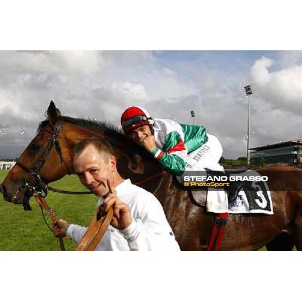 Umberto Rispoli on Estejo wins the Premio Presidente della Repubblica - GBI Racing Rome - Capannelle racetrack, 15th may 2011 ph.Stefano Grasso