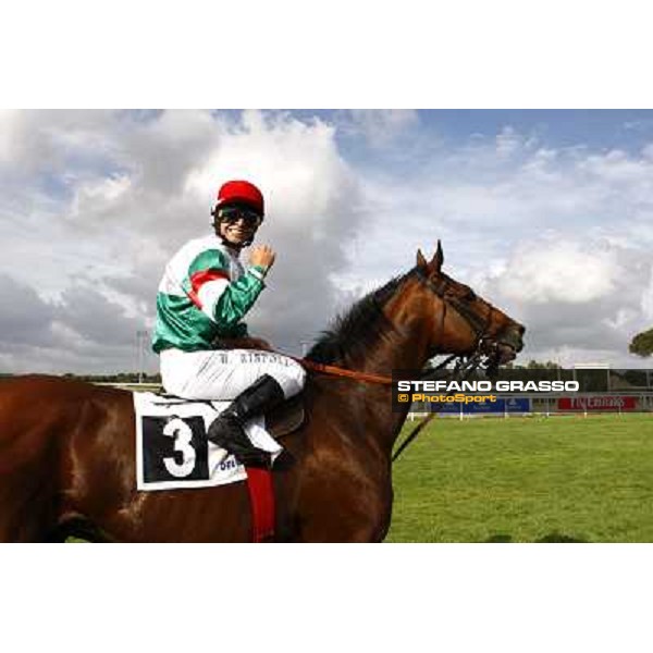 Umberto Rispoli on Estejo wins the Premio Presidente della Repubblica - GBI Racing Rome - Capannelle racetrack, 15th may 2011 ph.Stefano Grasso
