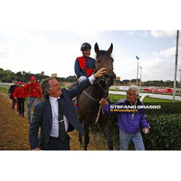 Carlo Fioccchi on Miles Gloriosus wins the Premio Emirates Airline Rome - Capannelle racetrack, 15th may 2011 ph.Stefano Grasso