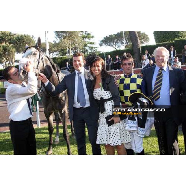 Crackerjet King, Stefano Botti, Federica Villa and Fabio Branca after winning the 128Â° Derby Rome - Capannelle racetrack, 7th may 2011 ph.Davide Salerno