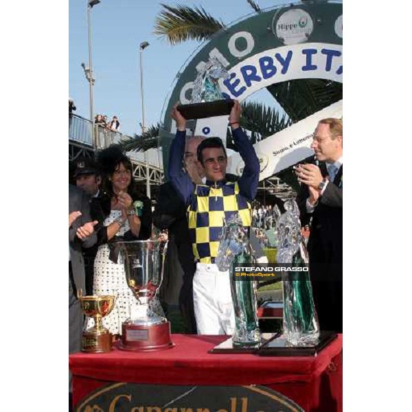 prize giving ceremony of the 128¡ Derby Rome - Capannelle racetrack, 7th may 2011 ph.Davide Salerno