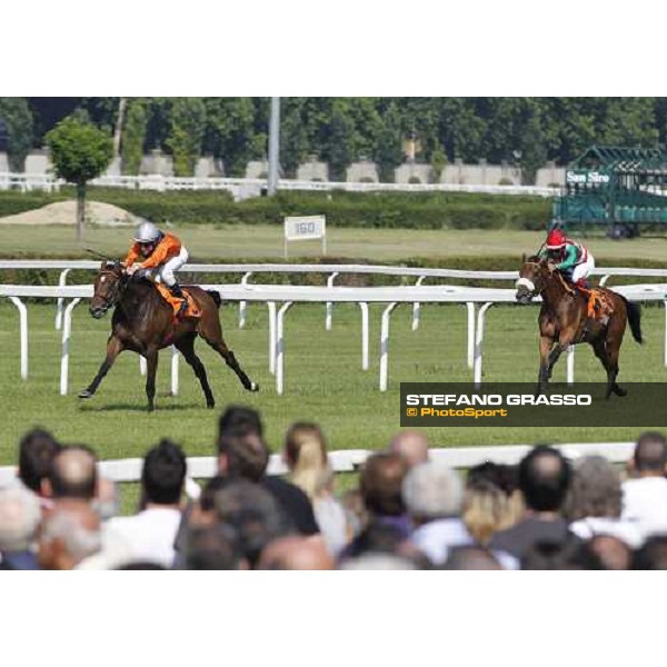 Andrasch Starke with Danedream wins the Oaks d\'Italia Milan - San Siro racetrack, 29th may 2011 ph.Stefano Grasso